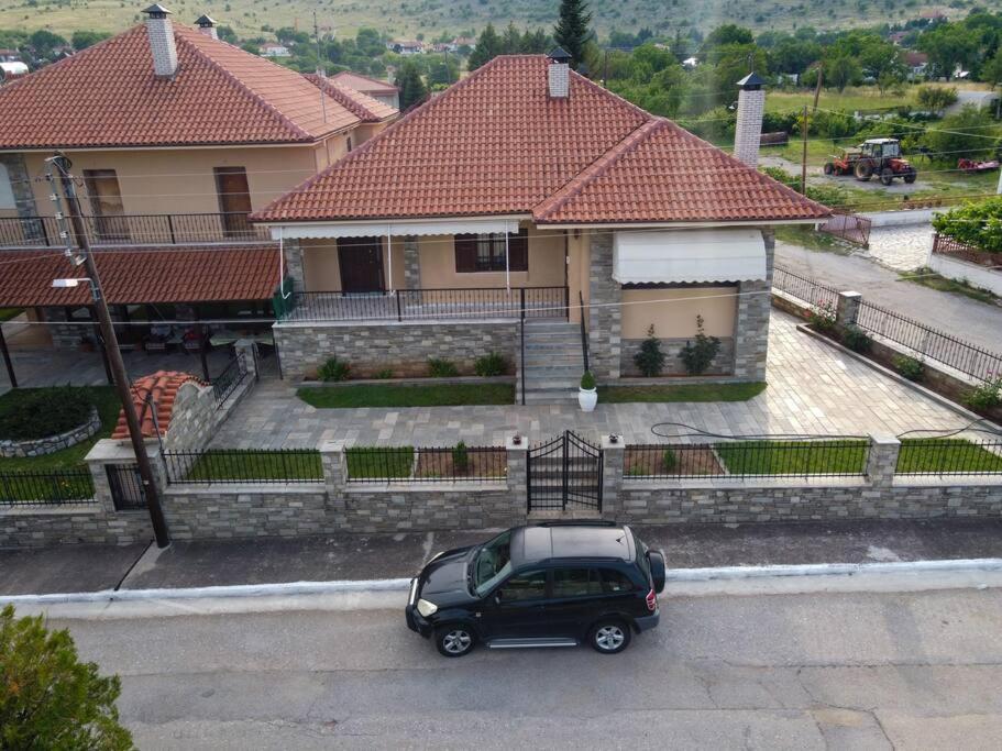 Βίλα Για Όλες Τις Εποχές Του Χρόνου Kozáni Eksteriør bilde